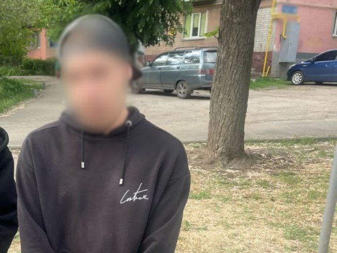 У Харкові на Ньютона затримали чоловіка з наркотиками, який планував «закладки»